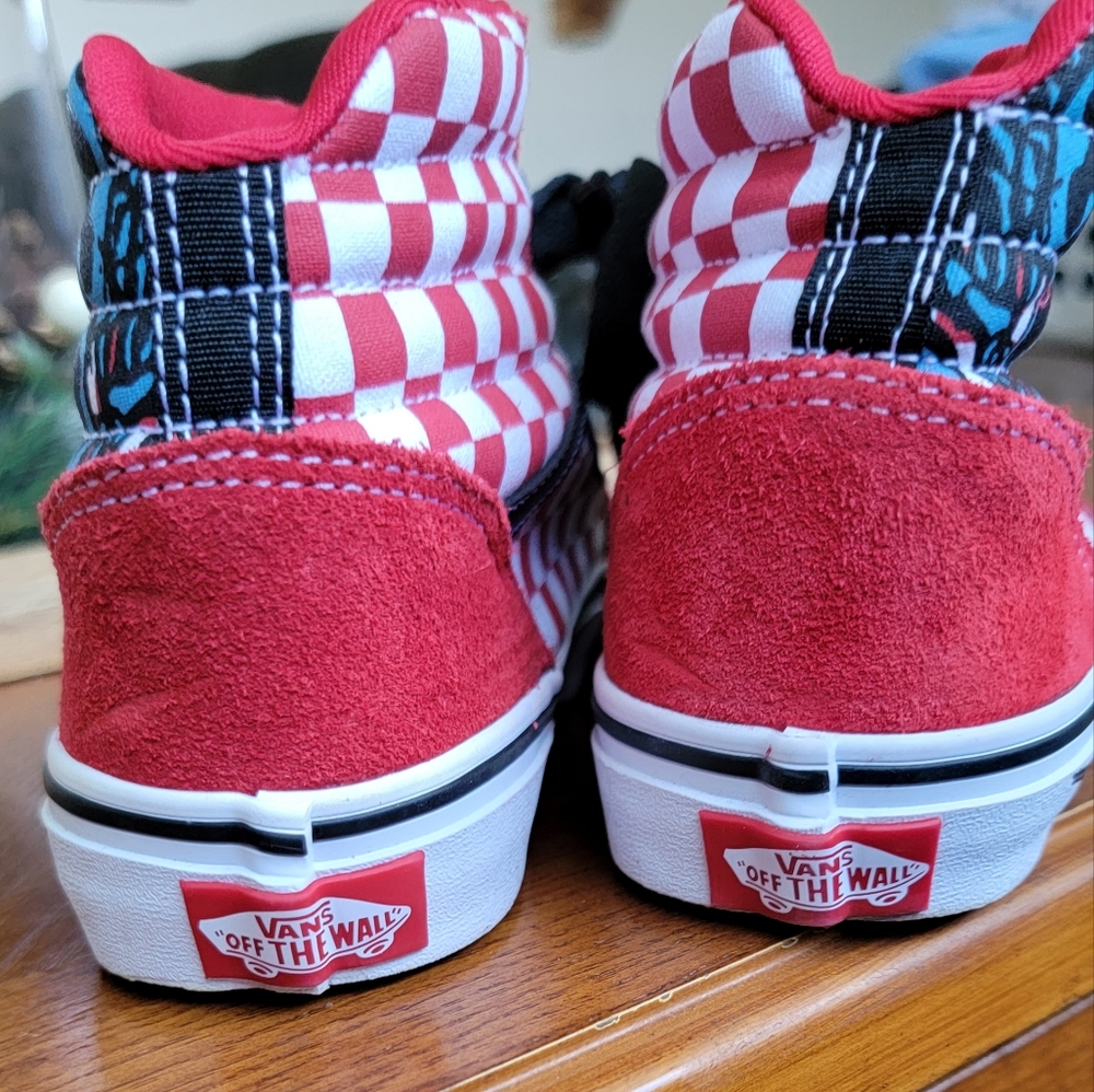 Kids Van's Hightop shoes